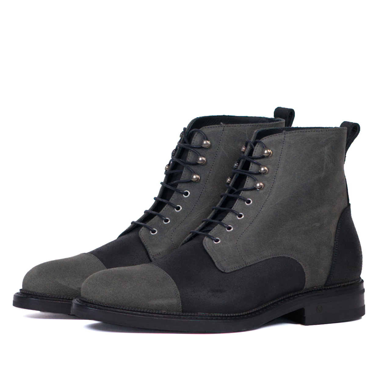 Logan Boot Wax Suede Black and Grey